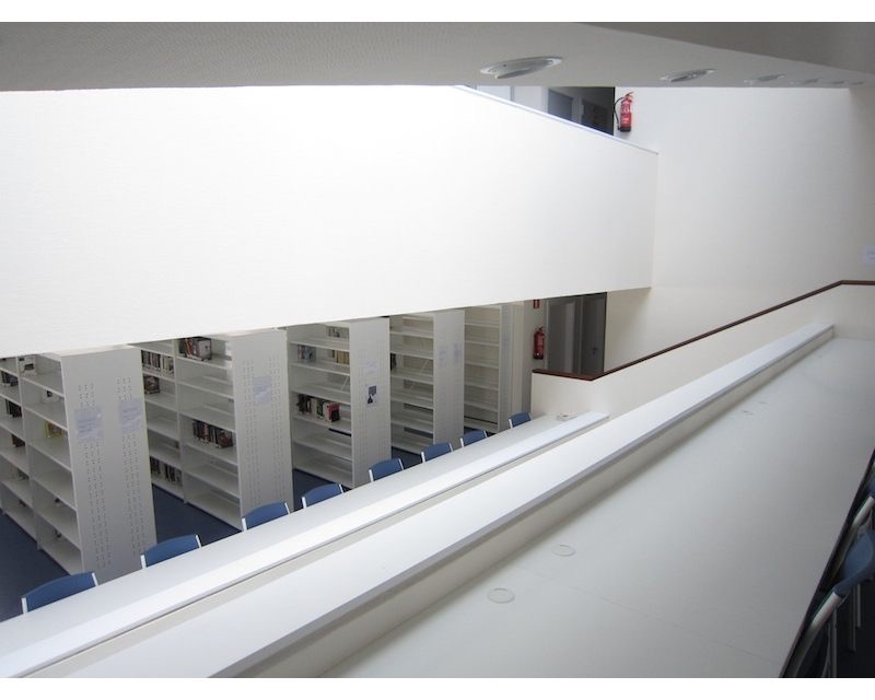 Biblioteca Municipal Agurain-Salvatierra (Alava) 2011 imagen interior Arquitecto Vitoria Gasteiz