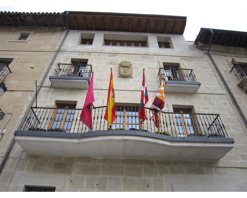 Casa Consistorial Oyon/Oion (Alava) 2011 imagen exterior Arquitecto Vitoria Gasteiz