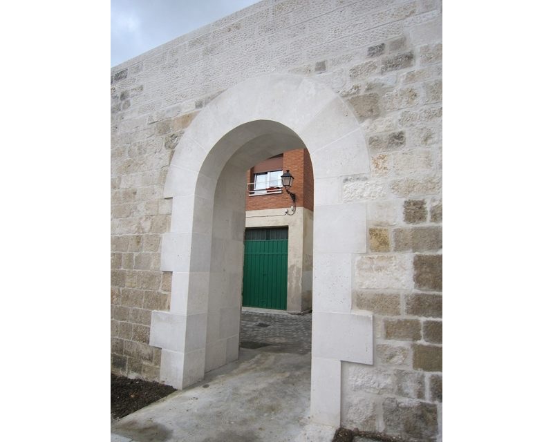 Restauracion Rehabilitacion Lienzo de Muralla en Agurain/Salvatierra (Alava) 2011 imagen exterior Arquitecto Vitoria Gasteiz