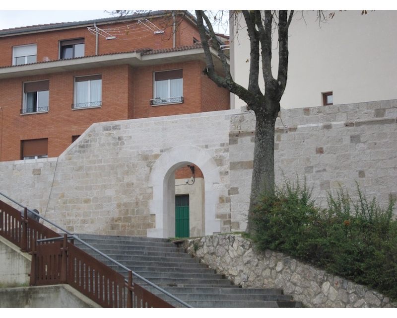 Restauracion Rehabilitacion Lienzo de Muralla en Agurain/Salvatierra (Alava) 2011 imagen exterior Arquitecto Vitoria Gasteiz