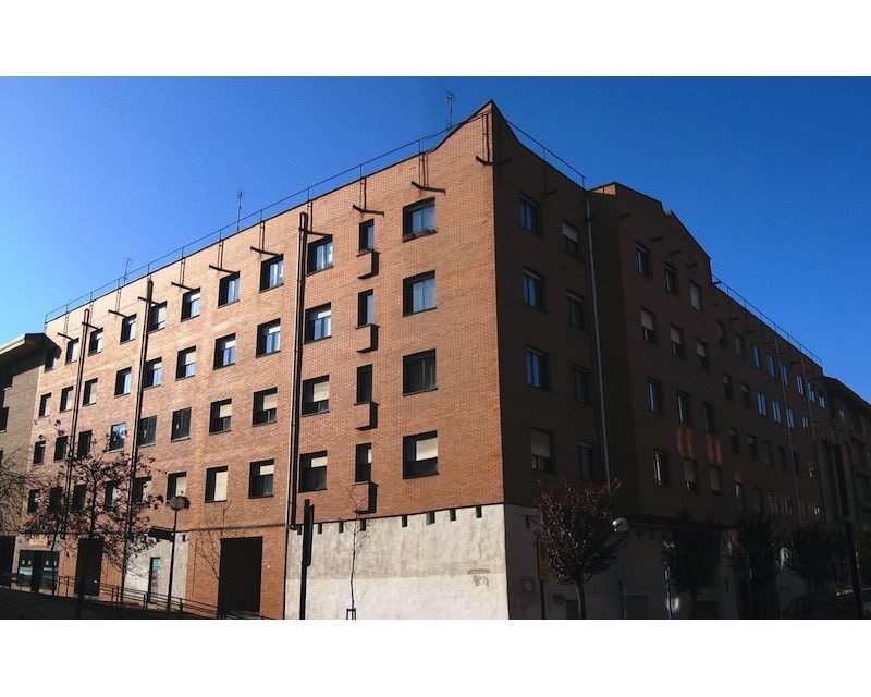 28 Viviendas vpo Vitoria/Gasteiz (Alava) 1988 imagen exterior Arquitecto Vitoria Gasteiz