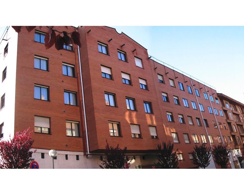 28 Viviendas vpo Vitoria/Gasteiz (Alava) 1988 imagen exterior Arquitecto Vitoria Gasteiz