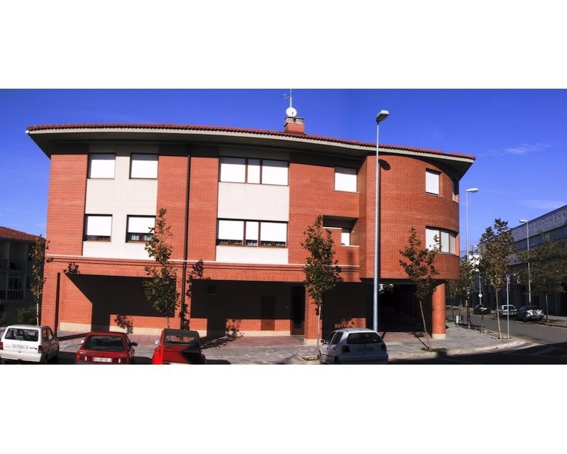 9 Viviendas vpo Vitoria/Gasteiz (Alava) 1991 imagen exterior Arquitecto Vitoria Gasteiz