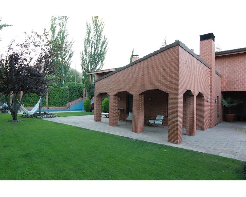 Vivienda unifamiliar en Puerta de Hierro (Madrid) 1985 imagen exterior Arquitecto Vitoria Gasteiz