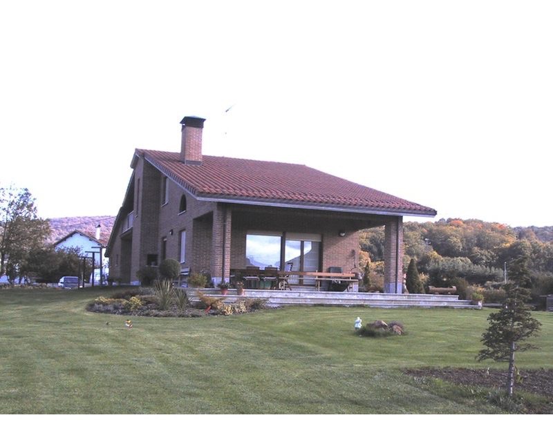 Vivienda unifamiliar en Zabalain Legutiano (Alava) 2001 imagen exterior Arquitecto Vitoria Gasteiz